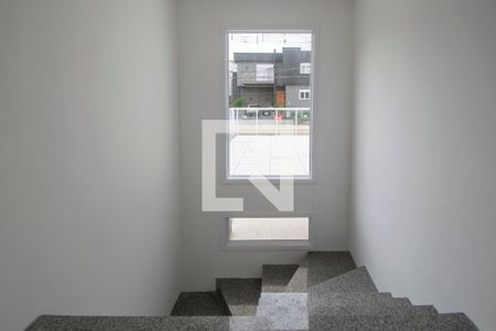 Casa de condomínio à venda com 240m², 4 quartos e 3 vagasEscada