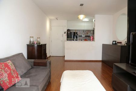 Sala/Cozinha de apartamento à venda com 2 quartos, 70m² em Vila Suzana , São Paulo