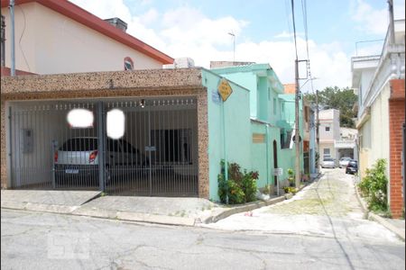 Casa à venda com 113m², 4 quartos e 2 vagasFachada