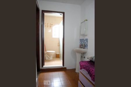 Casa à venda com 113m², 4 quartos e 2 vagasCorredor