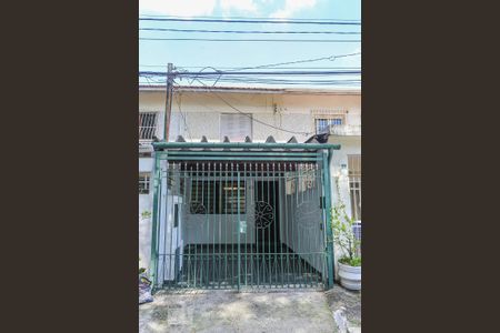 Casa à venda com 100m², 3 quartos e 1 vaga Casa à venda com 100m², 3 quartos e 1 vagaFachada