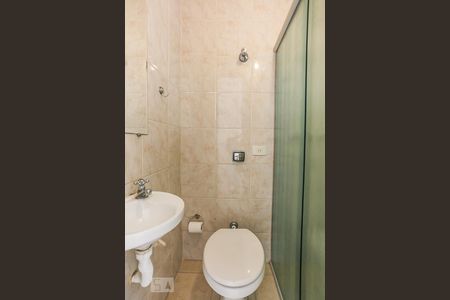 Casa à venda com 100m², 3 quartos e 1 vaga Casa à venda com 100m², 3 quartos e 1 vagaBanheiro de Serviço