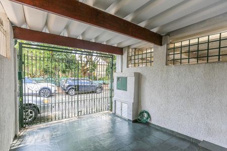 Casa à venda com 100m², 3 quartos e 1 vaga Casa à venda com 100m², 3 quartos e 1 vagaGaragem