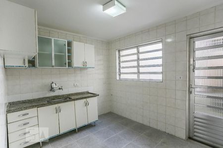 Casa à venda com 100m², 3 quartos e 1 vaga Casa à venda com 100m², 3 quartos e 1 vagaCozinha