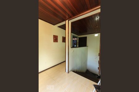Casa à venda com 230m², 4 quartos e 2 vagasCorredor