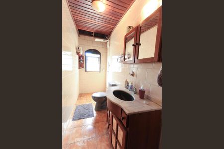 Casa à venda com 230m², 4 quartos e 2 vagasBanheiro da suíte