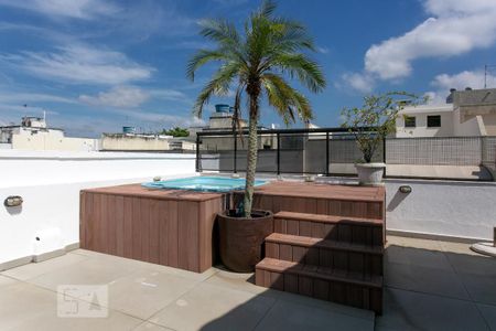 Apartamento para alugar com 198m², 3 quartos e 3 vagas Apartamento para alugar com 198m², 3 quartos e 3 vagasPiscina