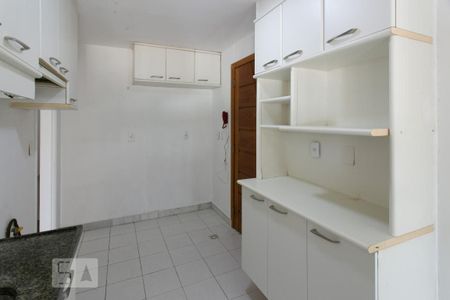 Apartamento para alugar com 198m², 3 quartos e 3 vagas Apartamento para alugar com 198m², 3 quartos e 3 vagasCozinha