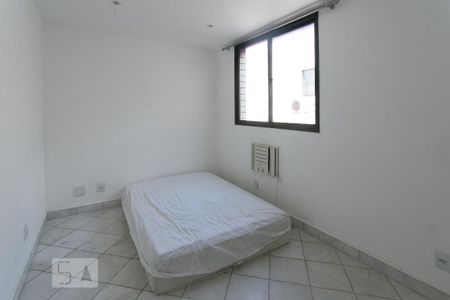 Apartamento para alugar com 198m², 3 quartos e 3 vagas Apartamento para alugar com 198m², 3 quartos e 3 vagasQuarto