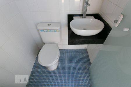 Apartamento para alugar com 198m², 3 quartos e 3 vagas Apartamento para alugar com 198m², 3 quartos e 3 vagasBanheiro da Piscina
