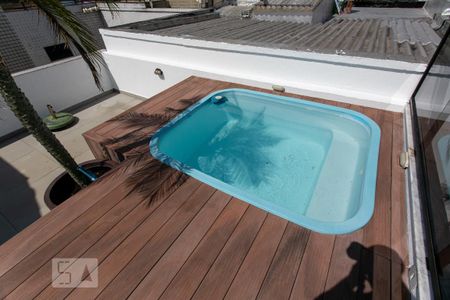 Apartamento para alugar com 198m², 3 quartos e 3 vagas Apartamento para alugar com 198m², 3 quartos e 3 vagasPiscina