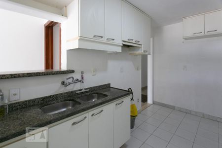 Apartamento para alugar com 198m², 3 quartos e 3 vagas Apartamento para alugar com 198m², 3 quartos e 3 vagasCozinha