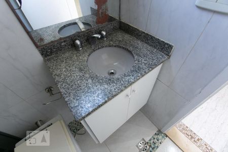 Apartamento para alugar com 198m², 3 quartos e 3 vagas Apartamento para alugar com 198m², 3 quartos e 3 vagasBanheiro da Suíte 1