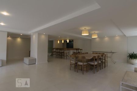 Apartamento à venda com 130m², 3 quartos e 3 vagas Apartamento à venda com 130m², 3 quartos e 3 vagasÁrea comum - Salão de festas