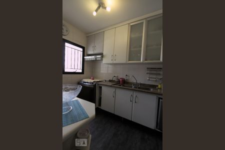 Apartamento à venda com 130m², 3 quartos e 3 vagas Apartamento à venda com 130m², 3 quartos e 3 vagasCozinha