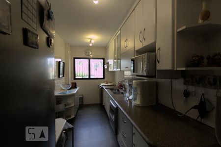 Apartamento à venda com 130m², 3 quartos e 3 vagas Apartamento à venda com 130m², 3 quartos e 3 vagasCozinha