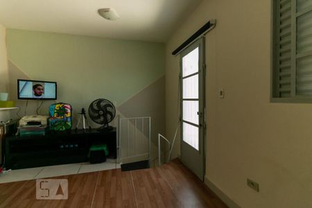 Casa à venda com 184m², 4 quartos e 2 vagas Casa à venda com 184m², 4 quartos e 2 vagasQuarto 4