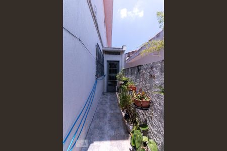 Casa à venda com 184m², 4 quartos e 2 vagas Casa à venda com 184m², 4 quartos e 2 vagasQuintal