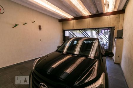 Casa à venda com 184m², 4 quartos e 2 vagas Casa à venda com 184m², 4 quartos e 2 vagasGaragem