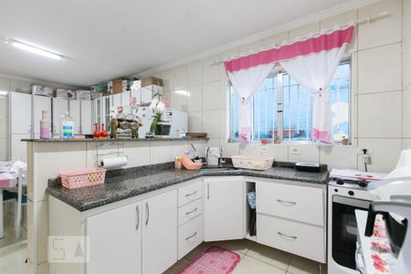 Casa à venda com 138m², 3 quartos e 2 vagas Casa à venda com 138m², 3 quartos e 2 vagasCozinha