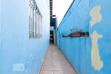 Casa à venda com 138m², 3 quartos e 2 vagas Casa à venda com 138m², 3 quartos e 2 vagasCorredor