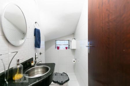 Casa à venda com 138m², 3 quartos e 2 vagas Casa à venda com 138m², 3 quartos e 2 vagasLavabo