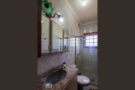 Casa para alugar com 350m², 4 quartos e 2 vagas Casa para alugar com 350m², 4 quartos e 2 vagasBanheiro