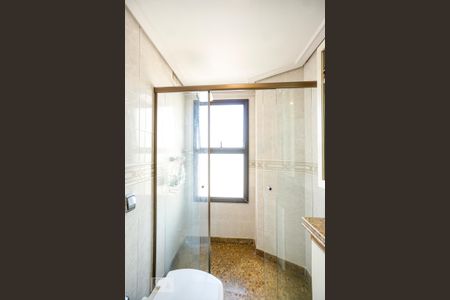 Apartamento à venda com 170m², 3 quartos e 3 vagasBanheiro da suíte 02