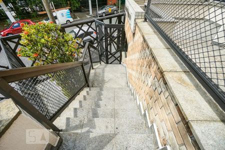 Apartamento à venda com 170m², 3 quartos e 3 vagasEscada