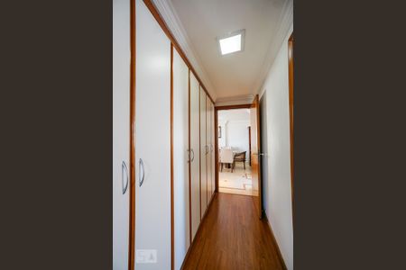 Apartamento à venda com 170m², 3 quartos e 3 vagasCorredor dos quartos