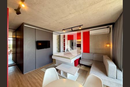 Sala/Quarto de kitnet/studio para alugar com 0 quarto, 35m² em Santo Amaro, São Paulo