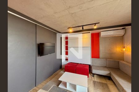 Sala/Quarto de kitnet/studio para alugar com 0 quarto, 35m² em Santo Amaro, São Paulo
