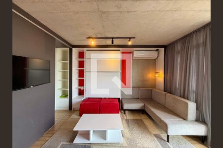 Sala/Quarto de kitnet/studio para alugar com 0 quarto, 35m² em Santo Amaro, São Paulo