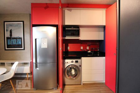 Sala/Cozinha de kitnet/studio para alugar com 1 quarto, 35m² em Santo Amaro, São Paulo