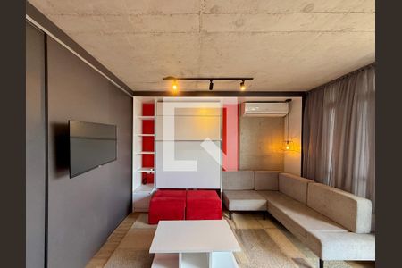 Sala/Quarto de kitnet/studio para alugar com 0 quarto, 35m² em Santo Amaro, São Paulo