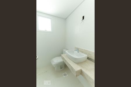 Apartamento à venda com 71m², 2 quartos e 2 vagas Apartamento à venda com 71m², 2 quartos e 2 vagasBanheiro da suíte