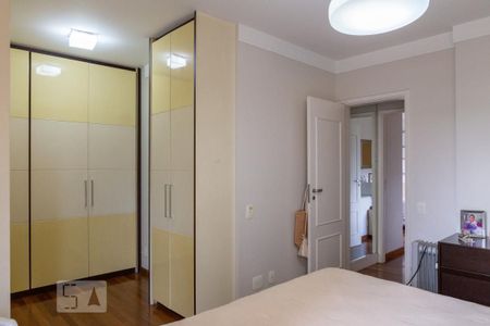 Apartamento à venda com 174m², 3 quartos e 3 vagasSuíte 1