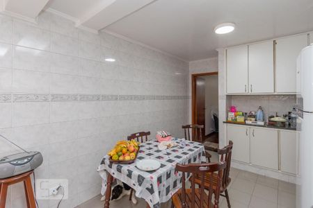 Casa à venda com 259m², 4 quartos e 4 vagasCozinha