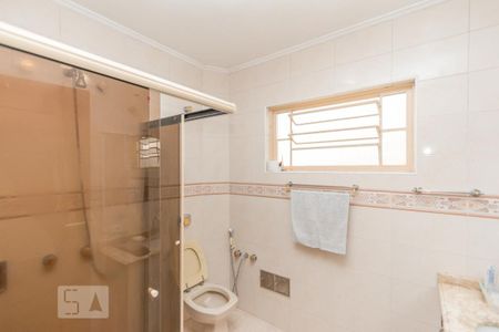 Casa à venda com 259m², 4 quartos e 4 vagasBanheiro