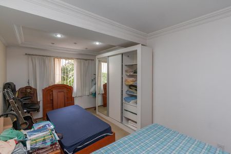 Casa à venda com 259m², 4 quartos e 4 vagasQuarto 2