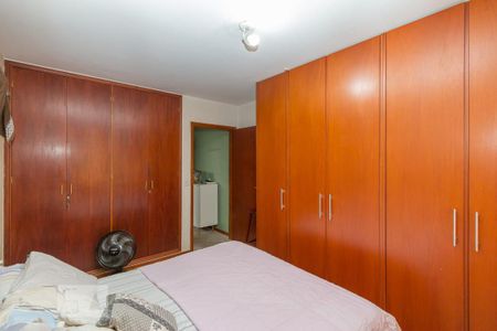 Casa à venda com 259m², 4 quartos e 4 vagasSuíte