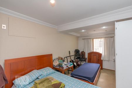 Casa à venda com 259m², 4 quartos e 4 vagasQuarto 2