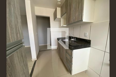 Apartamento à venda com 48m², 2 quartos e 1 vaga Apartamento à venda com 48m², 2 quartos e 1 vagaCozinha