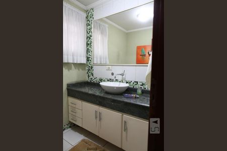 Casa à venda com 193m², 3 quartos e 2 vagasBanheiro 3