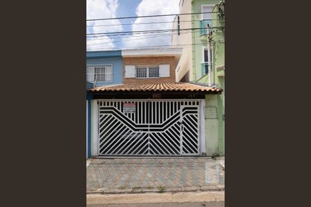 Casa à venda com 193m², 3 quartos e 2 vagasFachada