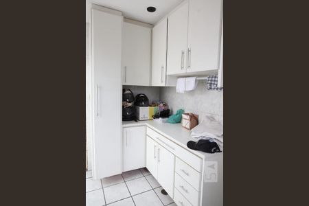 Casa à venda com 193m², 3 quartos e 2 vagasLavanderia