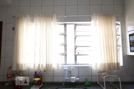 Casa à venda com 193m², 3 quartos e 2 vagasCozinha