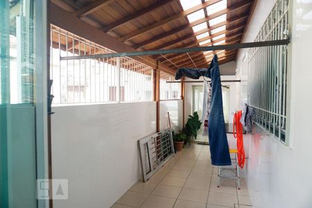 Casa à venda com 270m², 3 quartos e 4 vagasCorredor Lateral