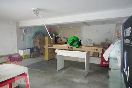 Casa à venda com 270m², 3 quartos e 4 vagasSalão na Parte de Baixo