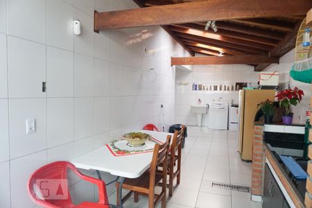 Casa à venda com 270m², 3 quartos e 4 vagasChurrasqueira